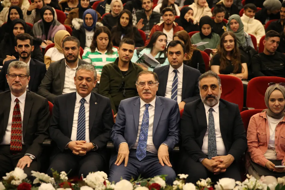 Türkiye Ombudsmanı Malkoç Üniversite Öğrencileriyle Buluştu