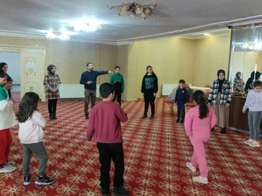 Depremzede çocukların yüzü MAÜ’de gülecek
