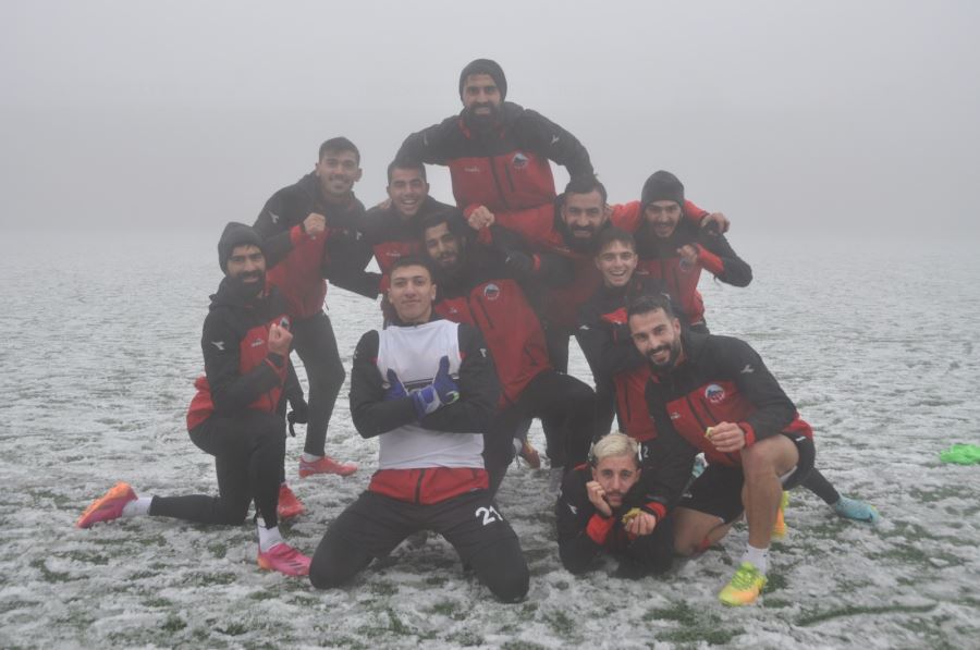 Mardin 1969 Spor kar altında idman yaptı 