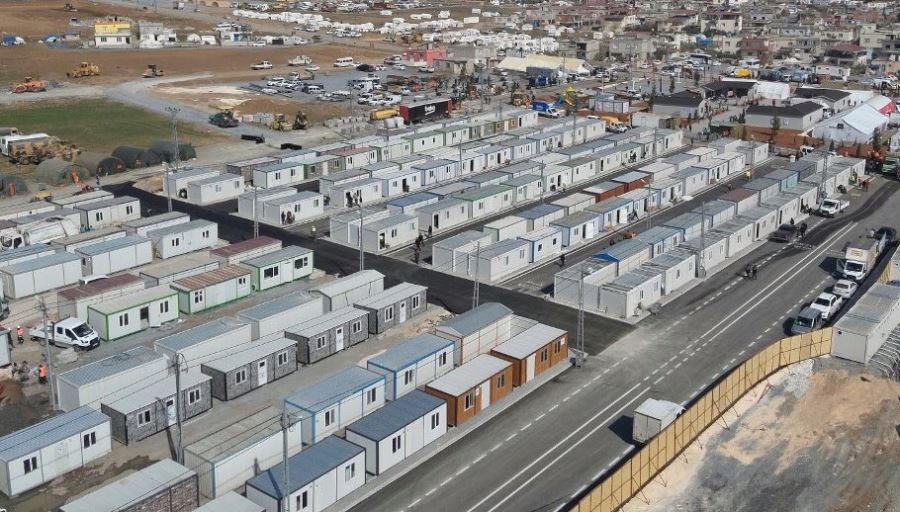 Mardin Büyükşehir Belediyesi deprem bölgesinde çalışmalarını sürdürüyor