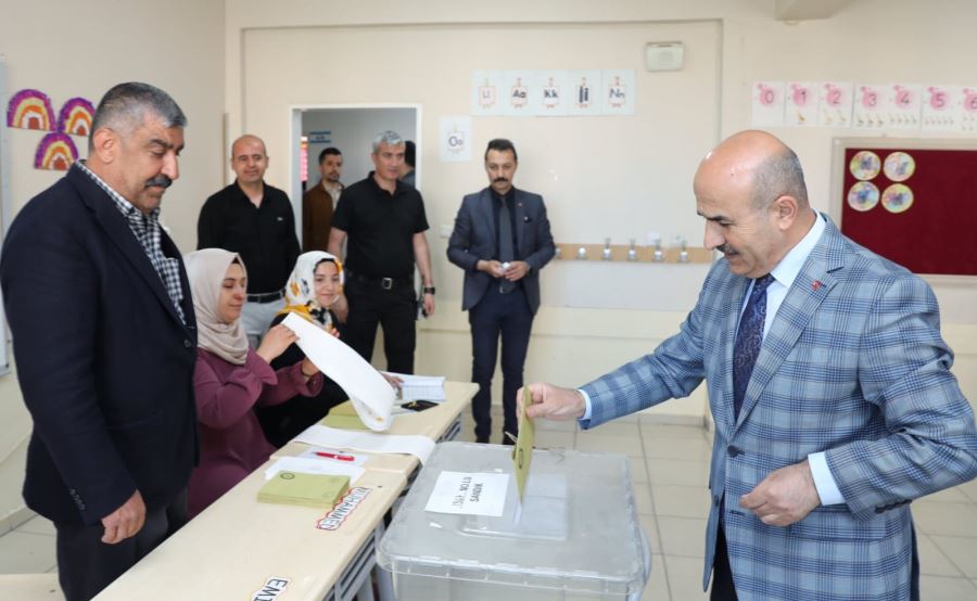 Vali Demirtaş oyunu kullandı