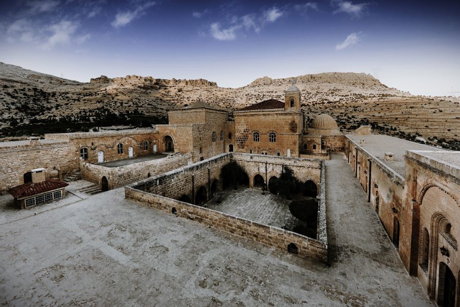 Deyrulzafaran Manastırı
