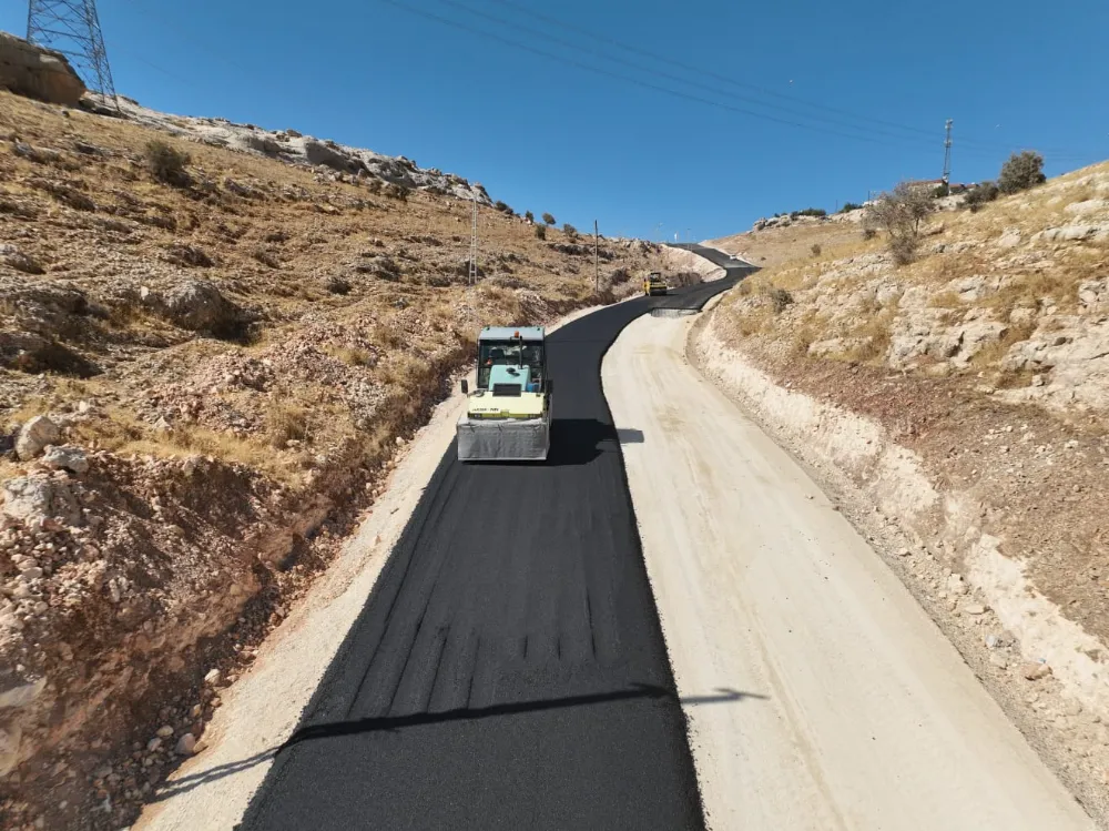 Türkmen Vadisi Alternatif Çevre Yolunda İlk Asfalt Döküldü