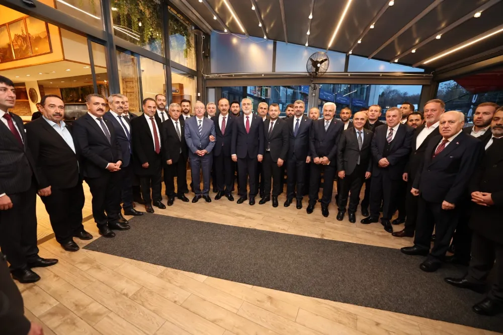 AK Parti Mardin heyeti Bakan Işıkhan ile bir araya geldi