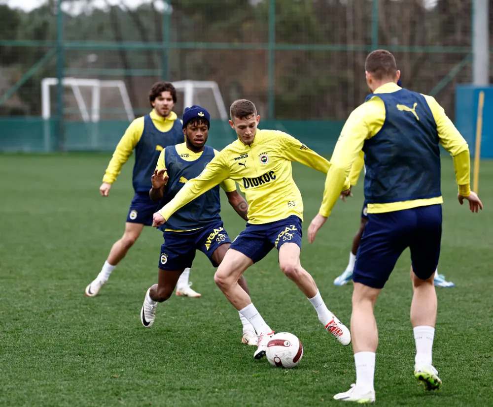 Fenerbahçe, İstanbulspor maçı hazırlıklarına başladı
