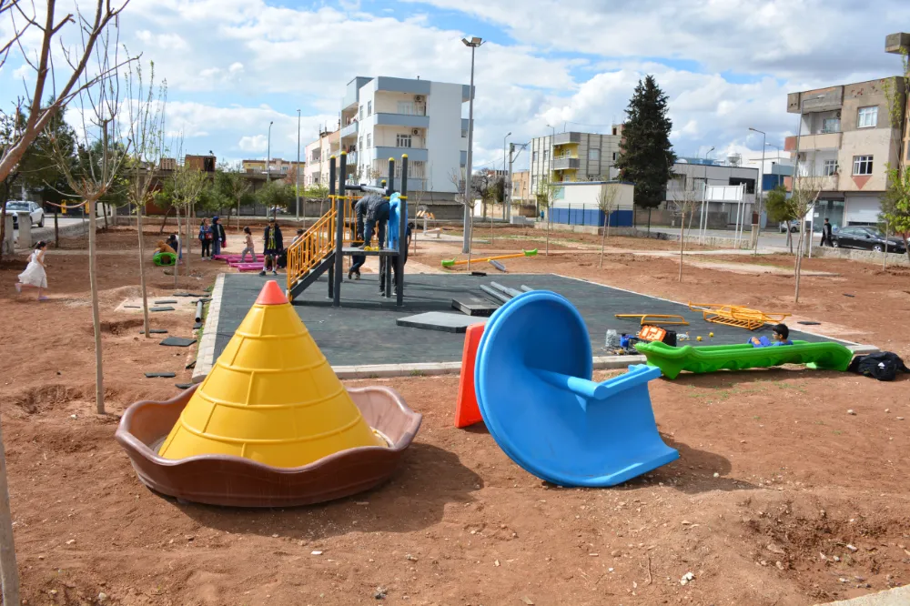 Çocuklara Çifte Oyun Parkı!
