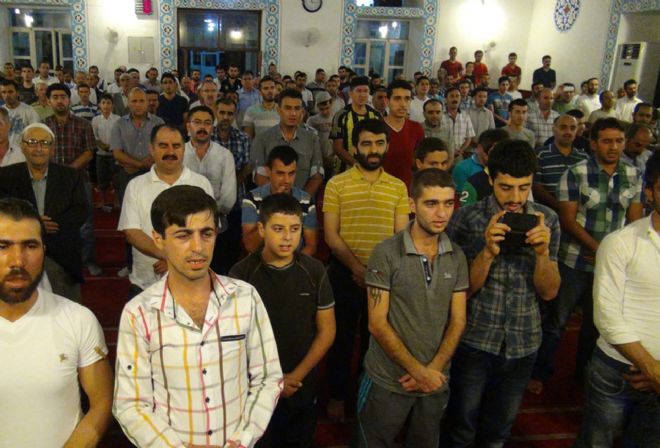Kadir Gecesi Kızıltepe camilerinde ihya edildi