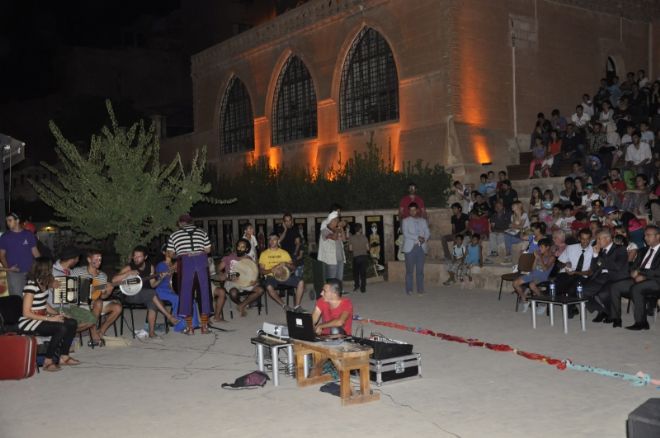 Mardin`de Sirk Festivali...