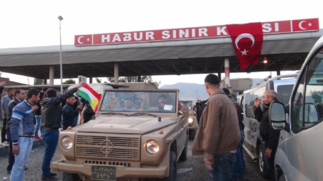 Peşmerge Konvoyu Habur`dan Giriş Yaptı