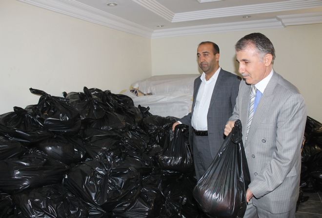 Suriyeli bin aileye gıda yardımı