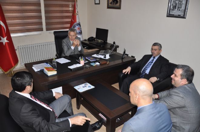 Vali Taşkesen Artuklu İlçe Emniyet Müdürlüğünde incelemelerde Bulundu